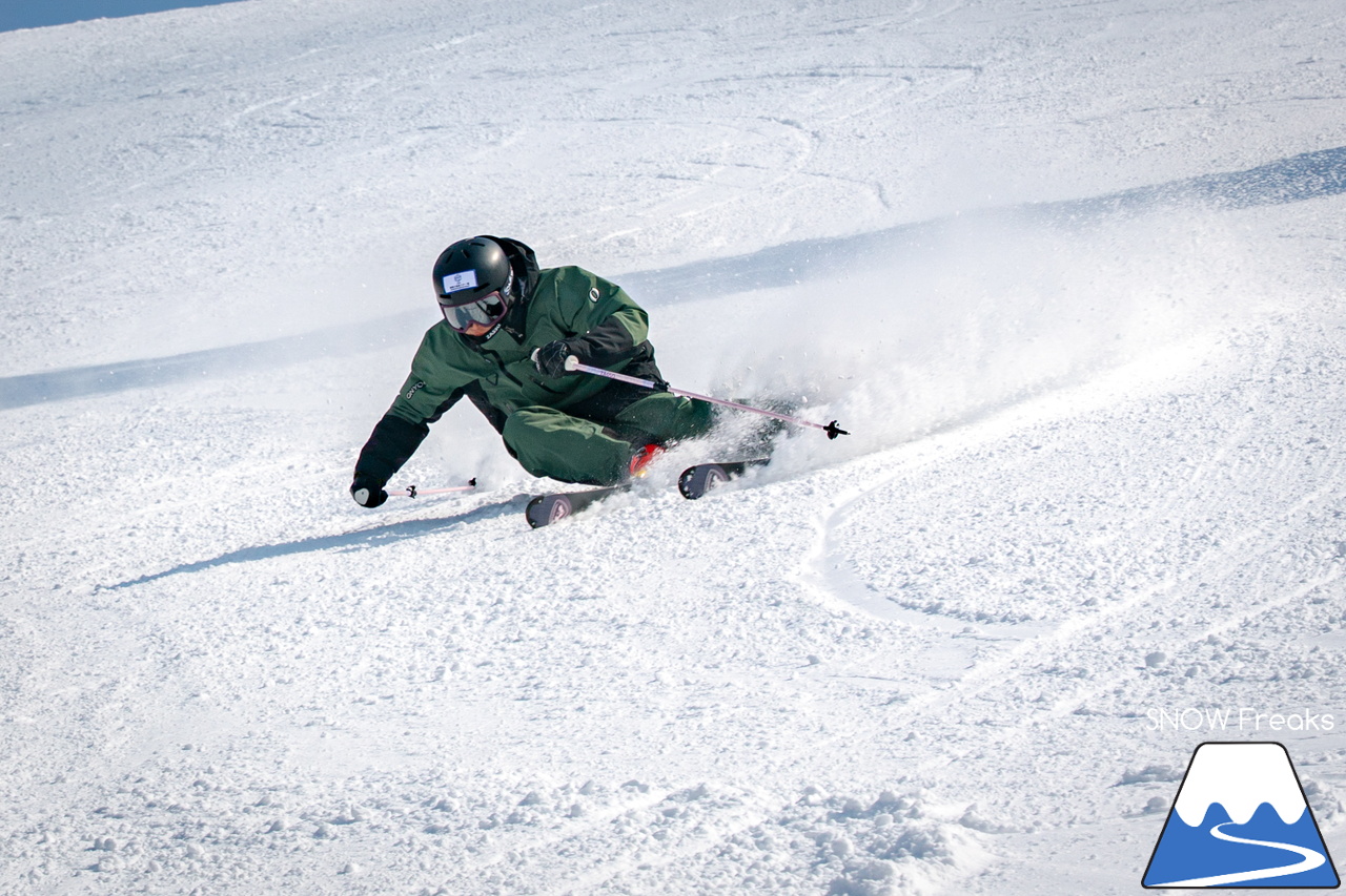 キロロリゾート｜[okaphoto]ことフォトグラファー・岡崎宜紀さんの撮影に密着。被写体となるのは...全日本スキー技術選ファイナリスト『原田侑駿 - Yuma Harada』(^^)/